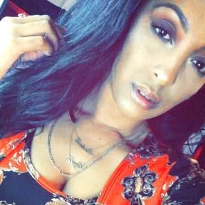 Meet your Posher, Michele